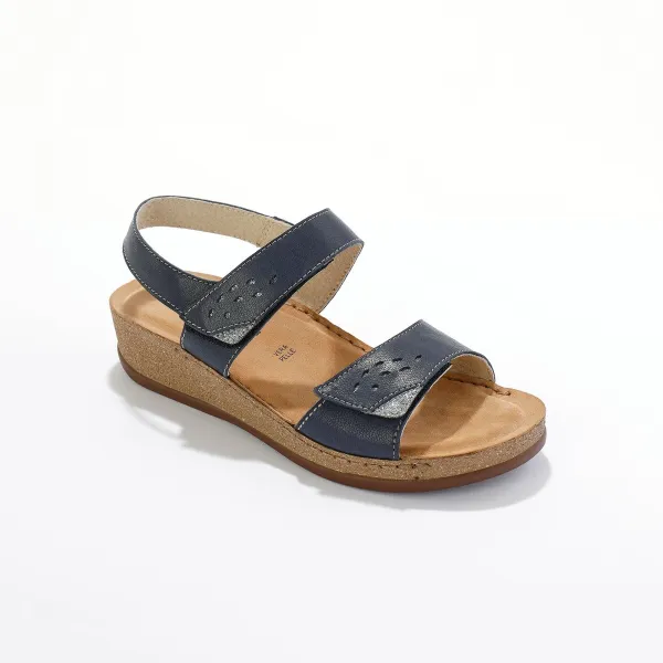 Sandále so širokými pásikmi