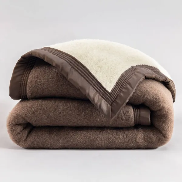 Dvojfarebná vlnená prikrývka 600g/m2