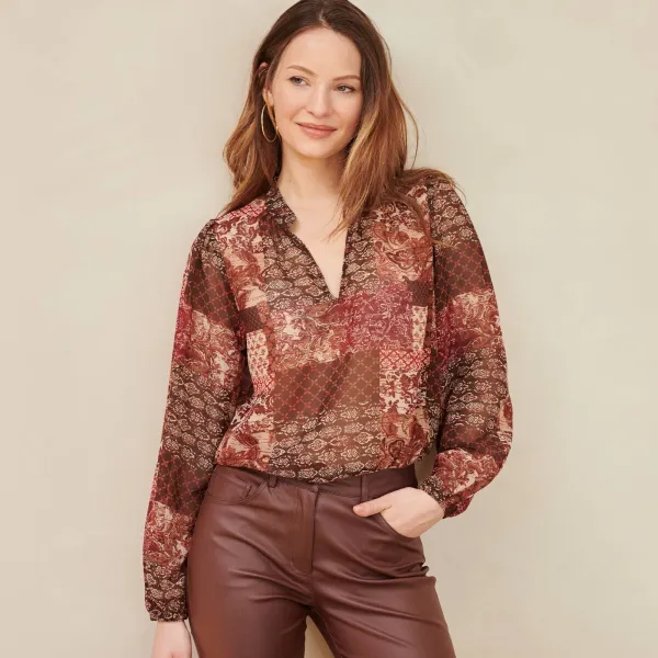Blúzka so stojačikom a naberanými rukávmi, voál s patchwork potlačou