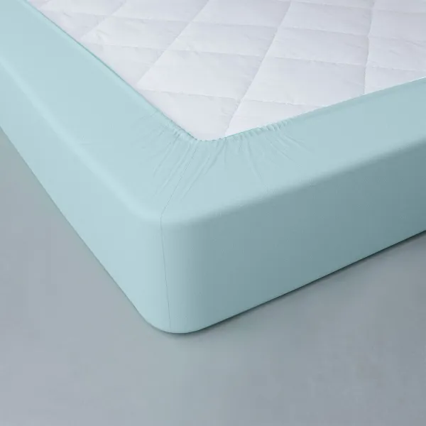 Bavlnená jednofarebná napínacia plachta zn. Colombine® s hĺbkou rohov 32 cm