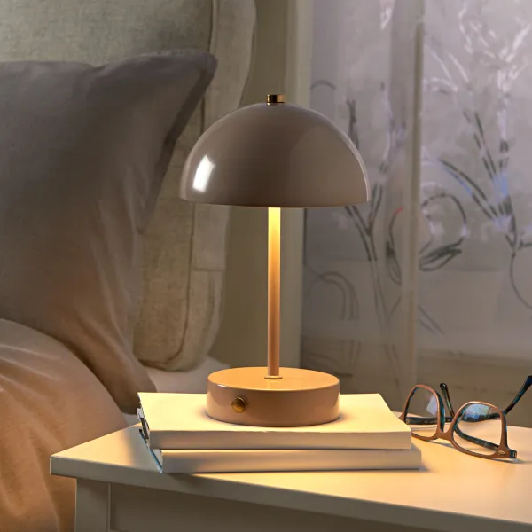 Dotyková lampa