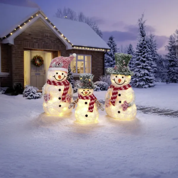 3 LED snehuliaci, žena, muž, dieťa