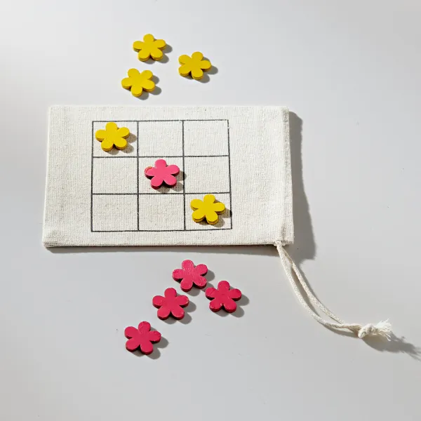 Tic-Tac-Toe v taštičke