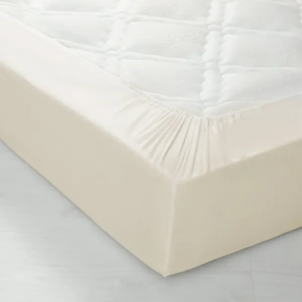 Bavlnená jednofarebná napínacia plachta zn. Colombine® s hĺbkou rohov 32 cm