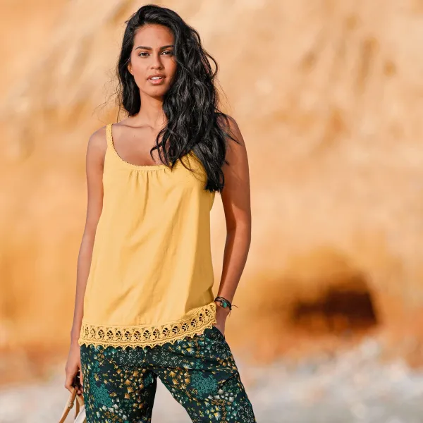 Top s macramé