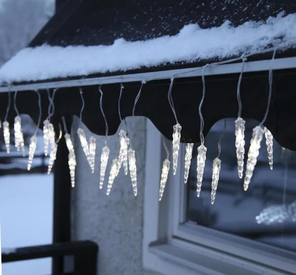 LED Svetelná reťaz Cencúle, teplá biela