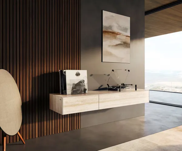 DELIFE TV stolík Cuor 150 cm keramika Laminam® Travertino Bianco krémovo biela 1 výklopné dvierka 1 zásuvka závesné