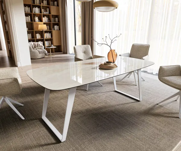 DELIFE Jedálenský stôl Edge oválny tvar 200x100 cm keramika onyx šampanské kov šikmý biely