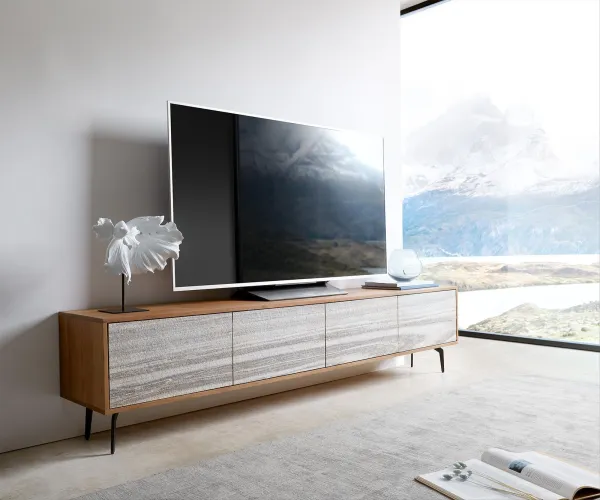 DELIFE TV stolík Kleo 200 cm akácia prírodná 4 dvierka kovová podstava v tvare L čierna