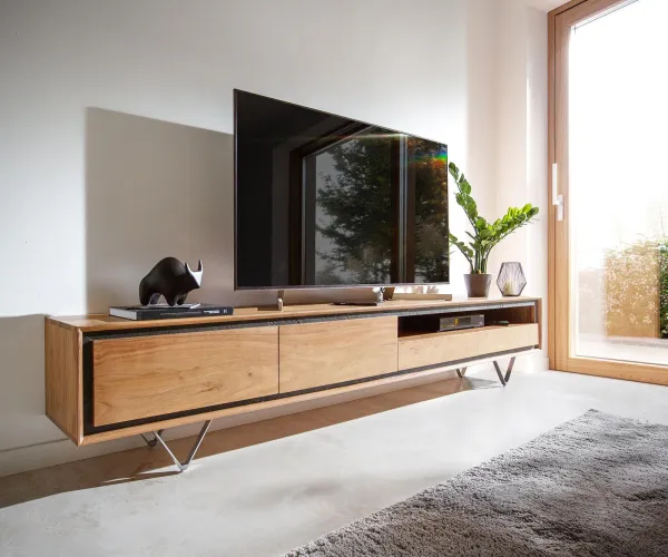 DELIFE TV stolík Stonegrace 240 cm akácia prírodná 2 dvierka 1 priehradka 2 zásuvky kamenná dyha podstava v tvare V