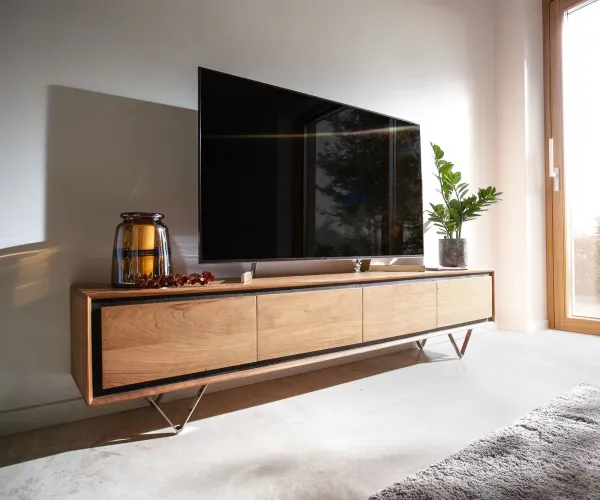 DELIFE TV stolík Stonegrace 200 cm akácia prírodná 4 dvierka kamenná dyha podstava v tvare V
