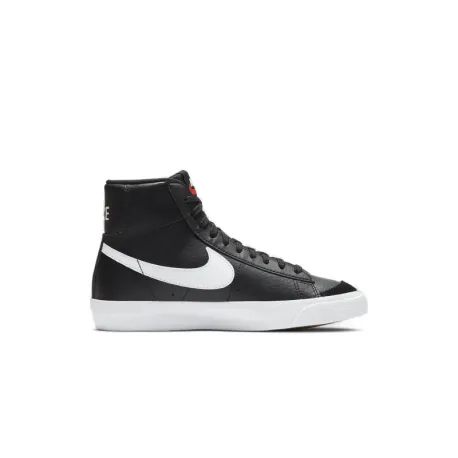 Juniorská vychádzková obuv NIKE Blazer Mid 77 black white team orange
