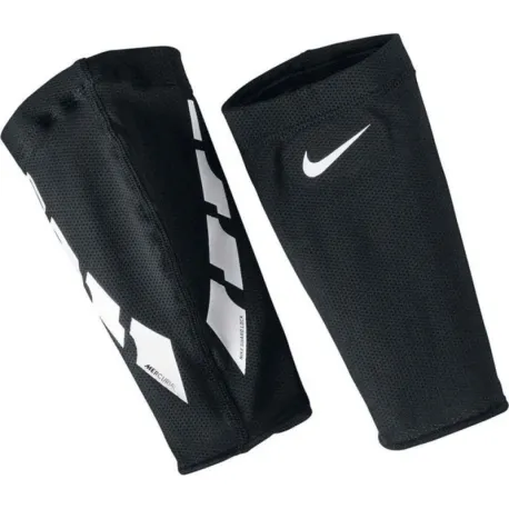 Futbalový chránič-doplnok NIKE NK GUARD LOCK ELITE SLV