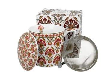 Porcelánový hrnček so sitkom a krytom Carnatio 400 ml